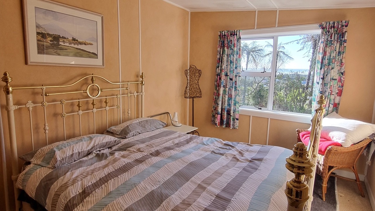 Photo of Bedroom in Ngakawau