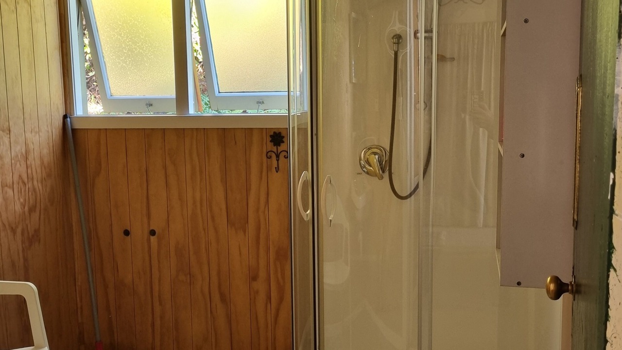 Photo of Bathroom in Ngakawau