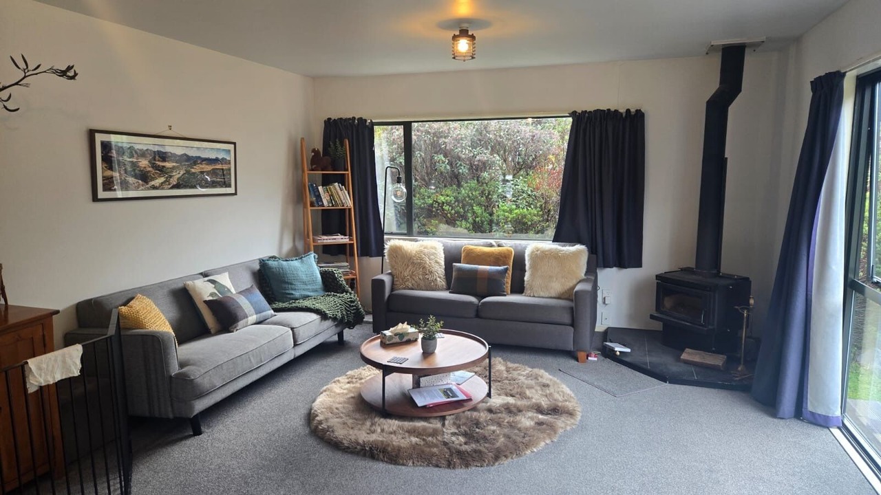 Photo of Livingroom in Arthur's Pass