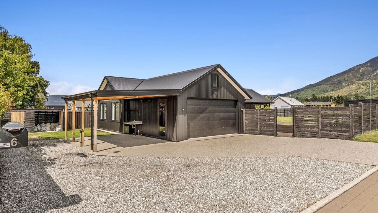 Photo of Outdoor in Lake Hawea