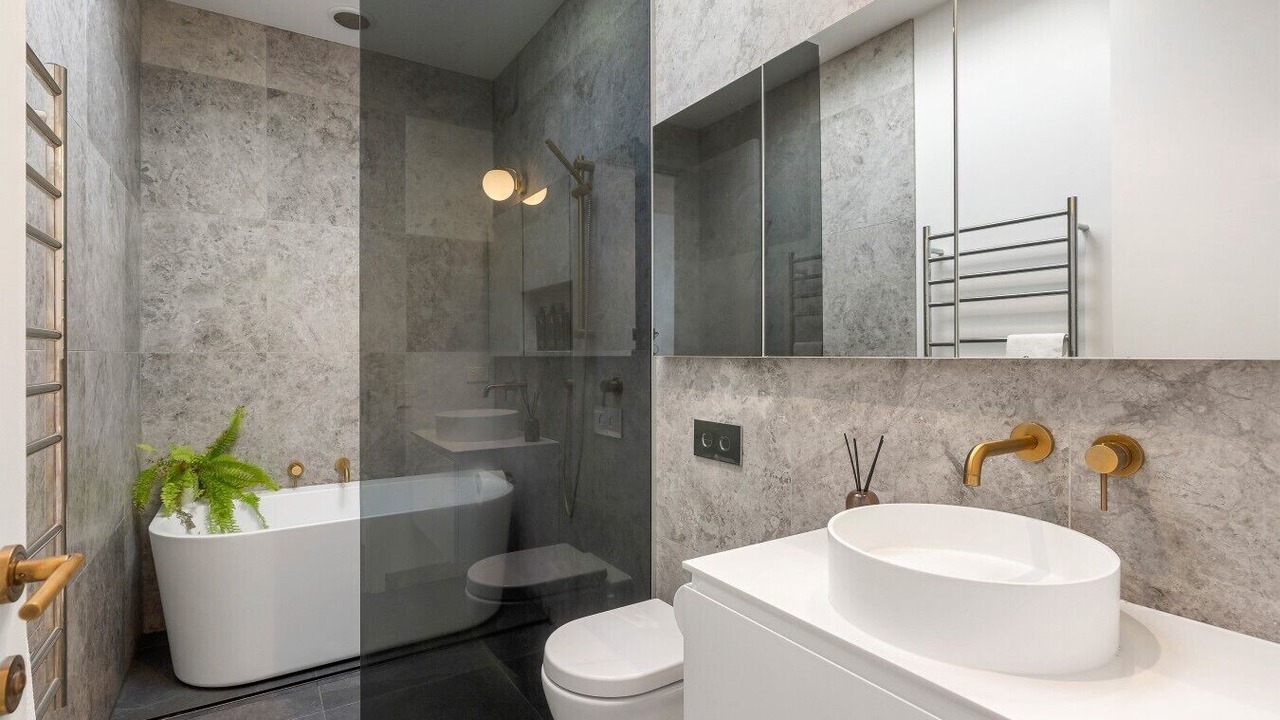 Photo of Bathroom in Hauraki