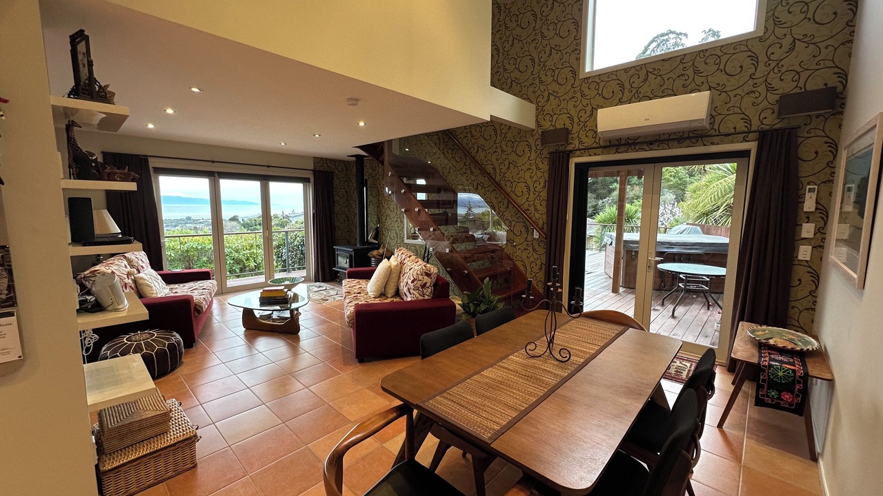 Photo of Livingroom in Tahunanui