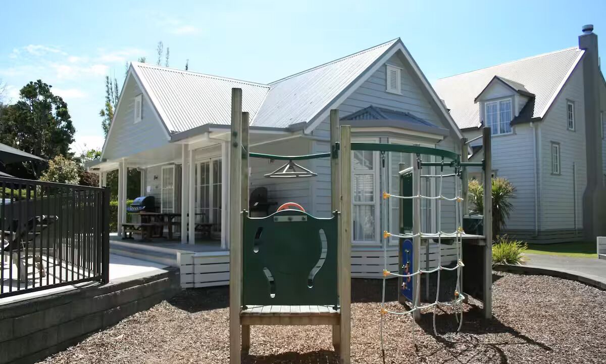 Photo of Outdoor in Russell