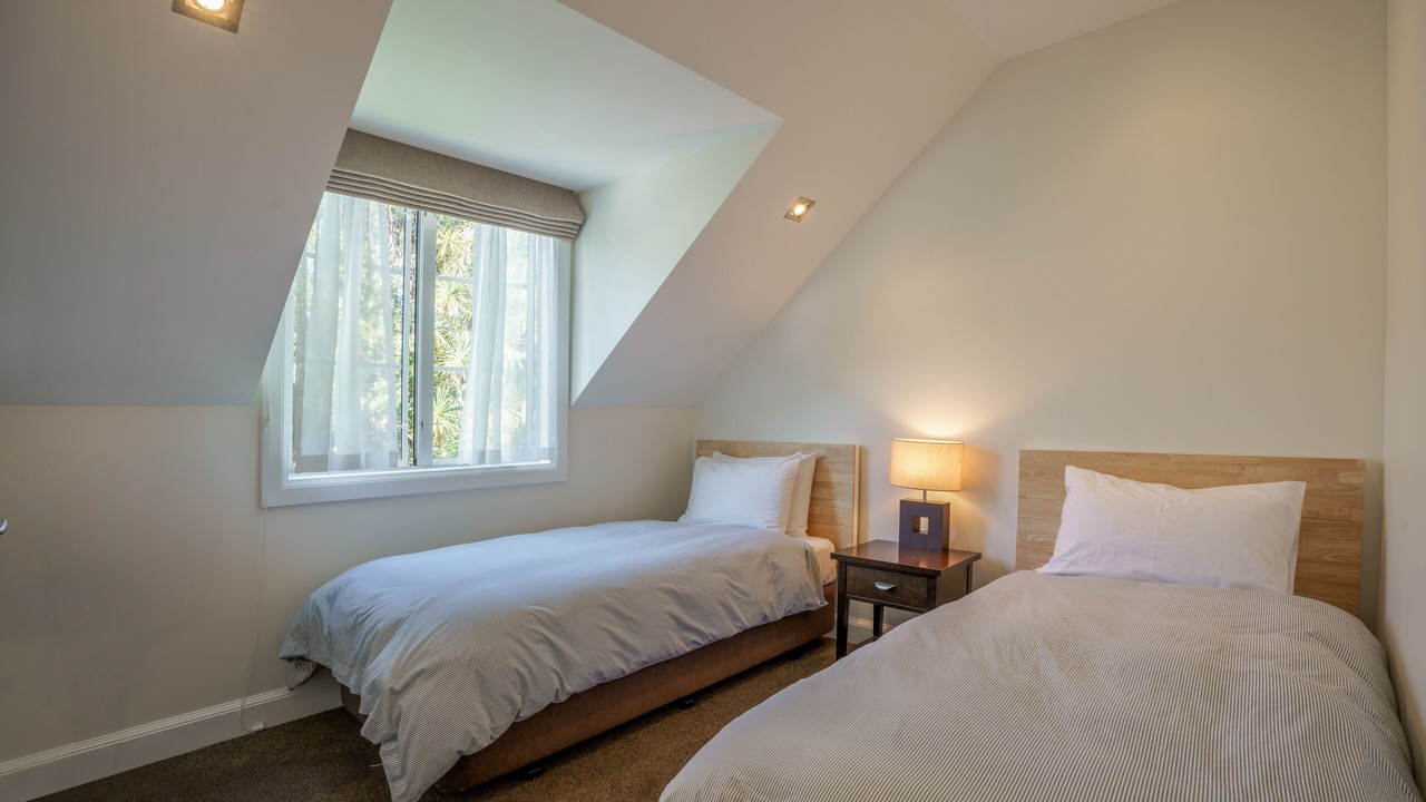 Photo of Bedroom in Russell