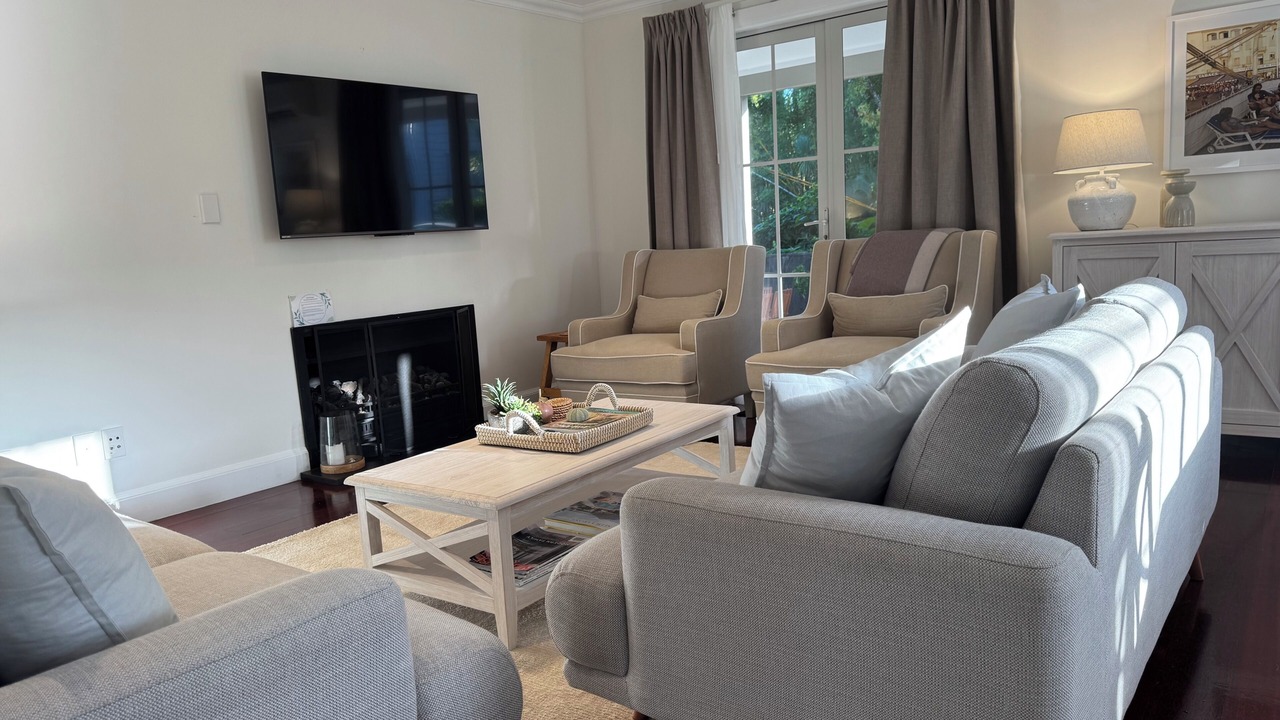 Photo of Livingroom in Russell