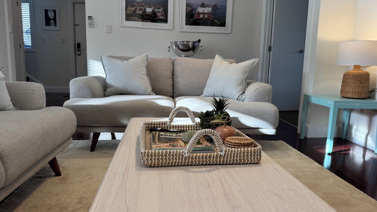 Photo of Livingroom in Russell