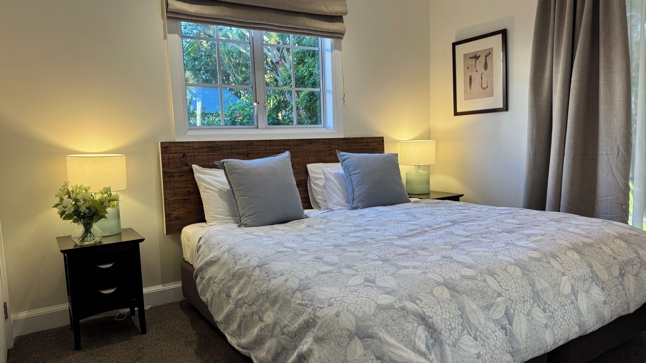 Photo of Bedroom in Russell