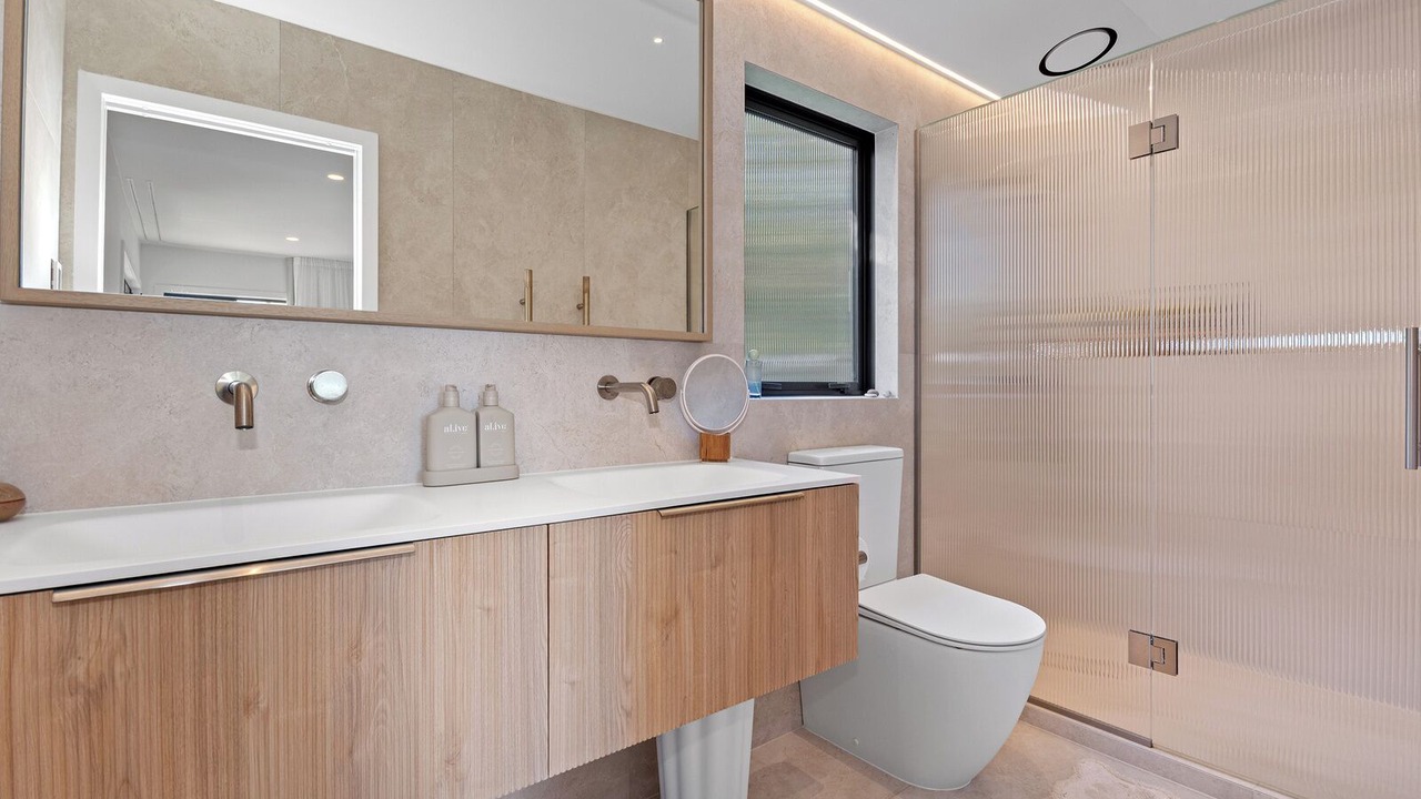 Photo of Bathroom in Langs Beach