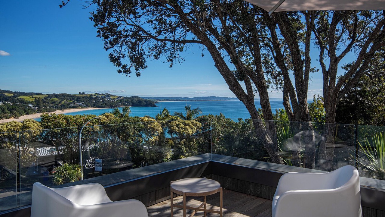 Photo of Patio Balcony in Langs Beach