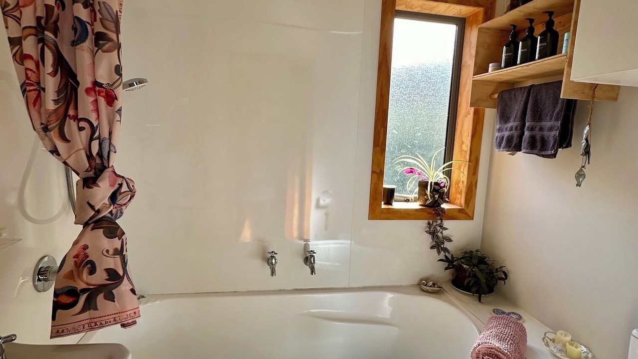 Photo of Bathroom in Gore Bay