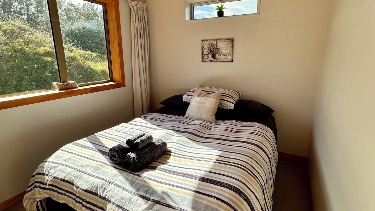 Photo of Bedroom in Gore Bay