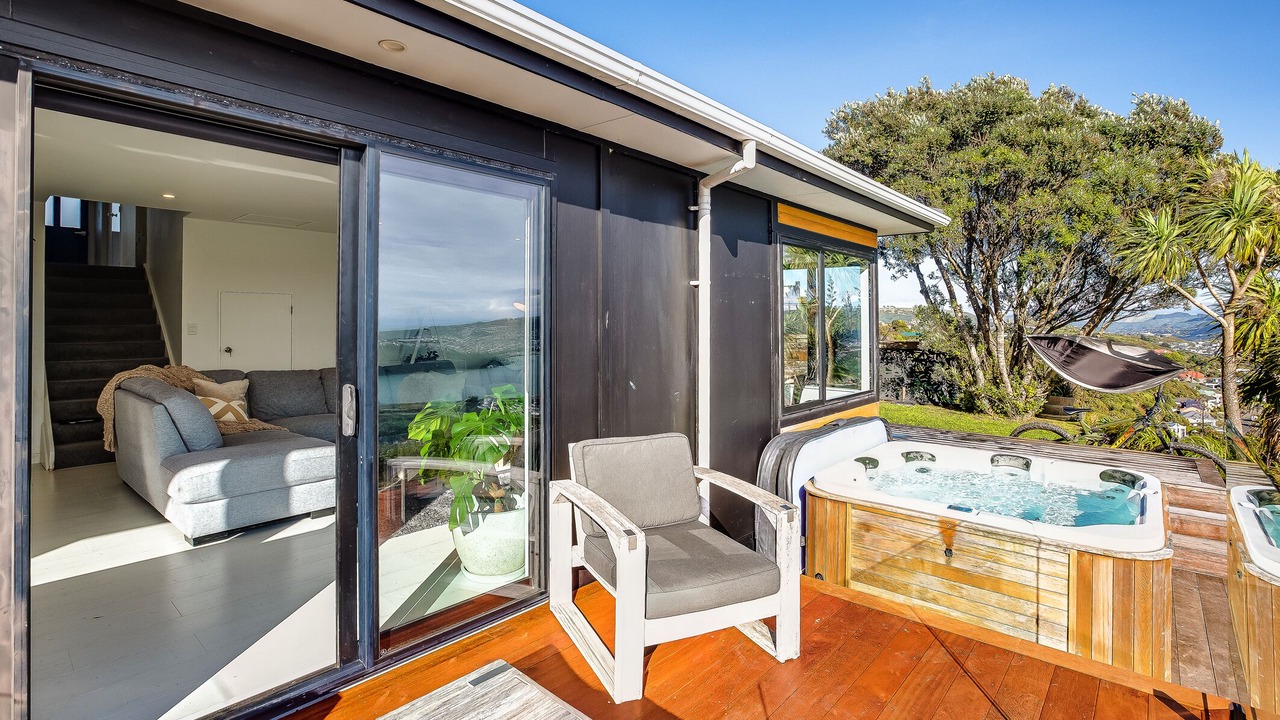 Photo of Patio Balcony in Porirua