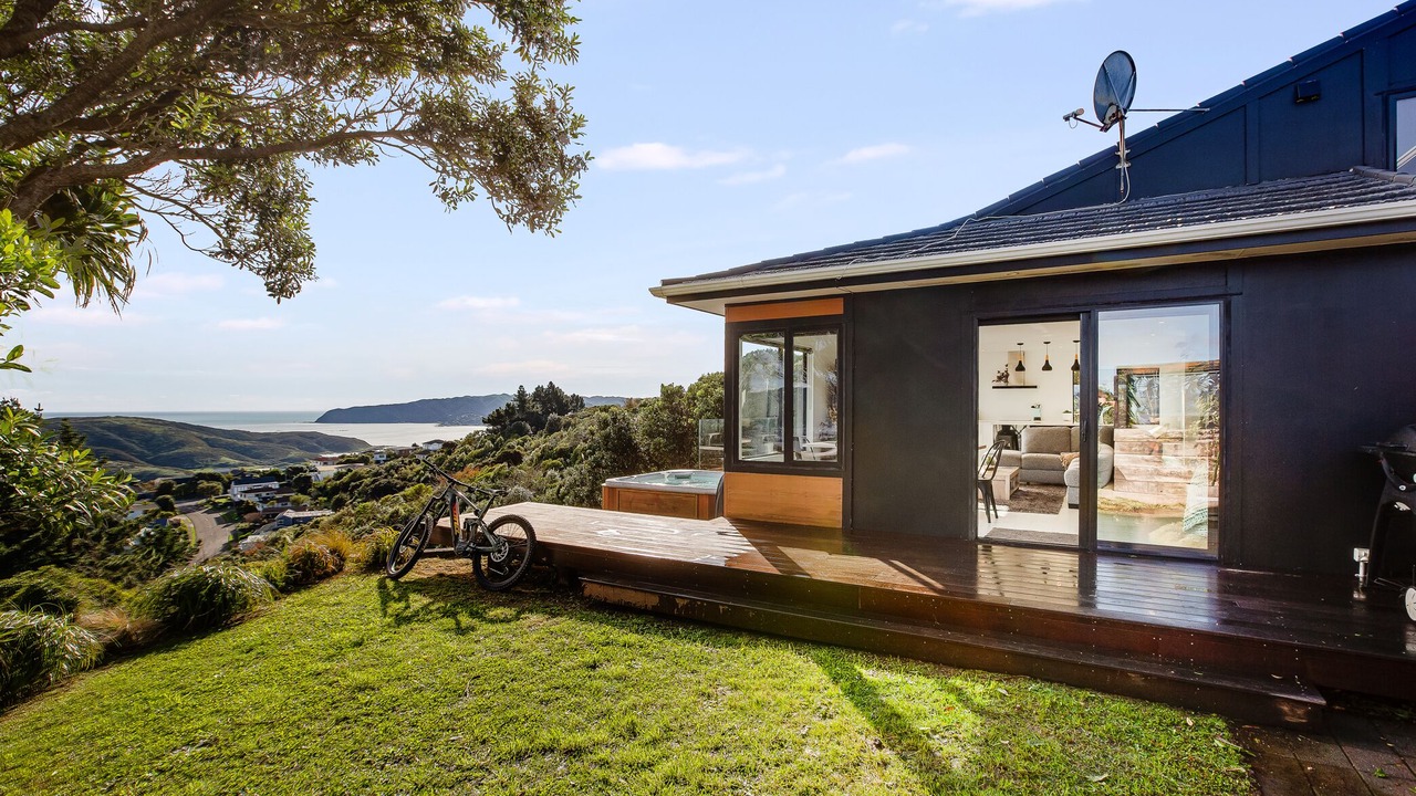 Photo of Patio Balcony in Porirua