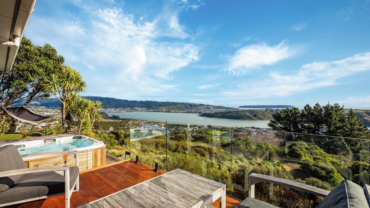 Photo of Patio Balcony in Porirua