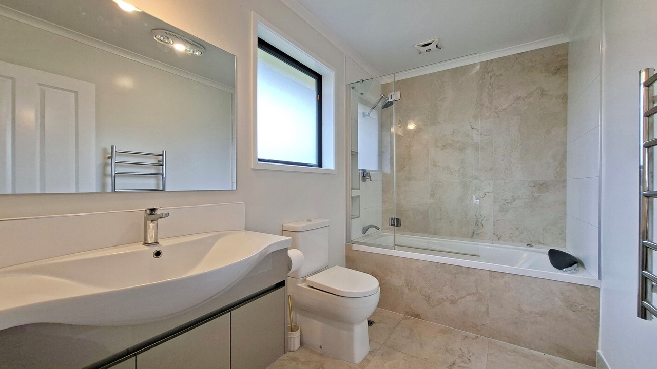 Photo of Bathroom in Kawaha Point