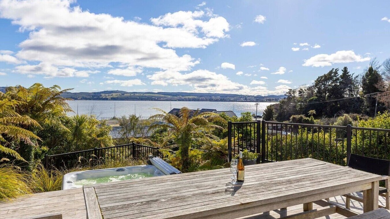 Photo of Patio Balcony in Two Mile Bay