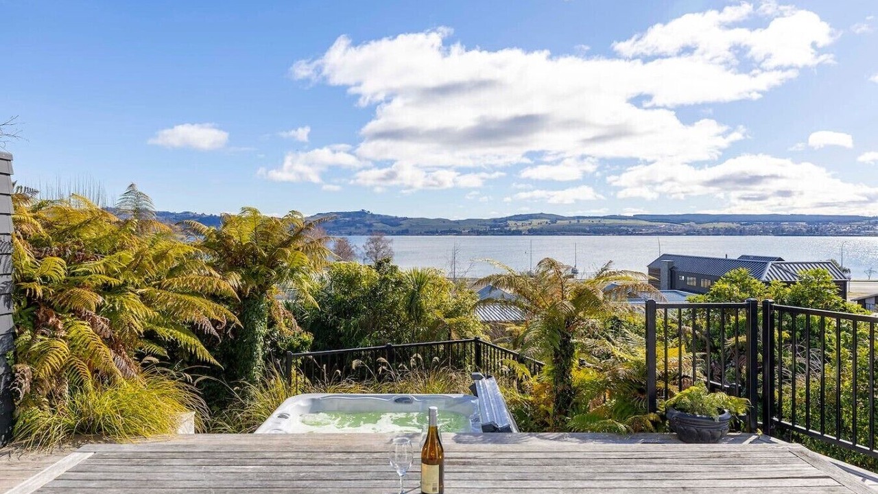 Photo of Outdoor in Two Mile Bay