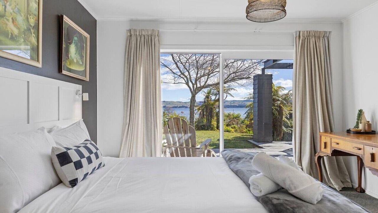 Photo of Bedroom in Two Mile Bay