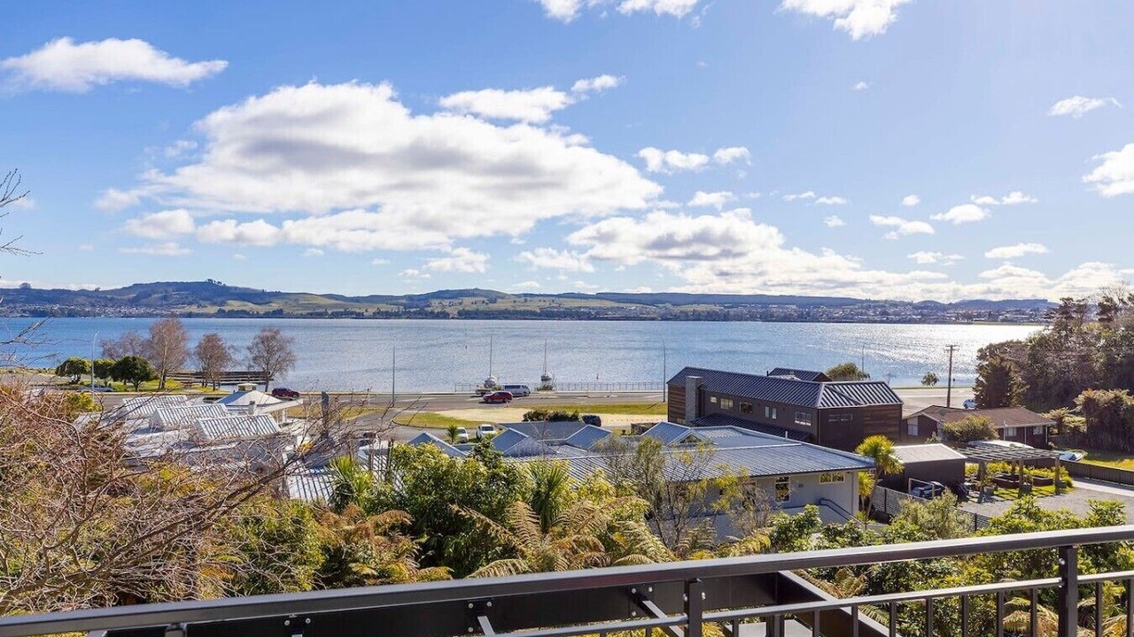 Photo of Outdoor in Two Mile Bay