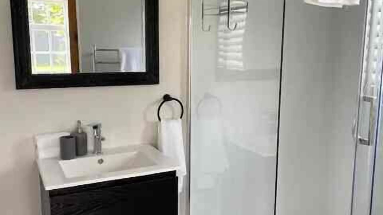 Photo of Bathroom in Carterton