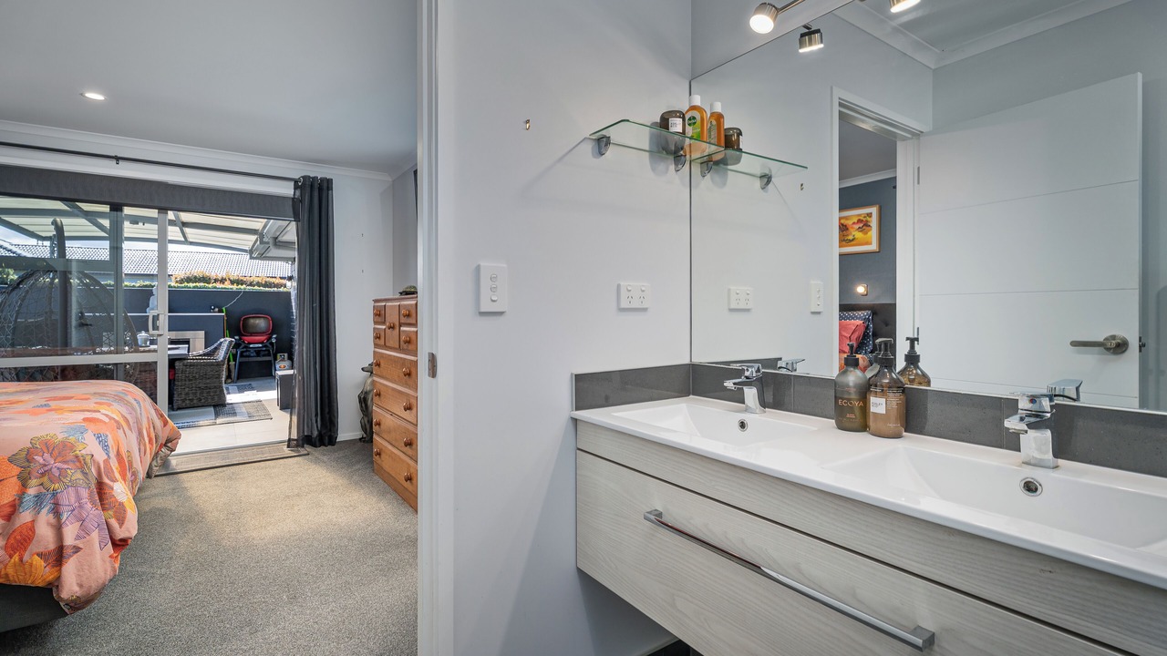 Photo of Bedroom in Whitianga