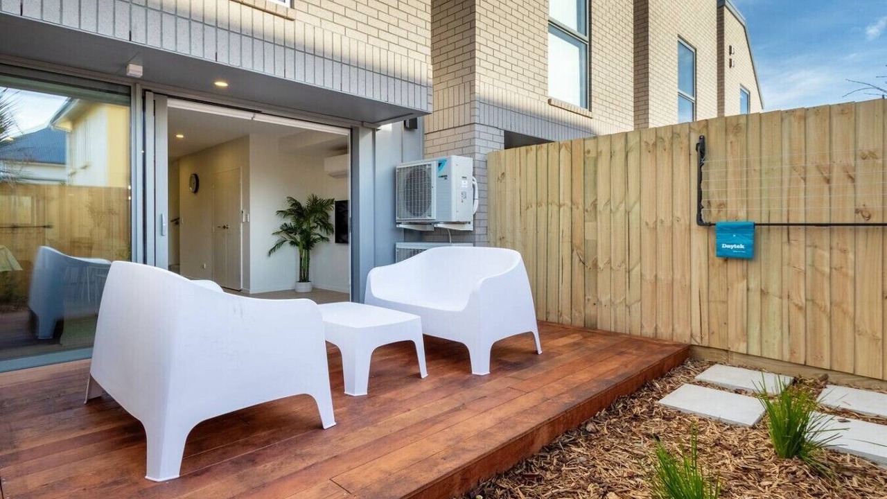 Photo of Patio Balcony in Edgeware
