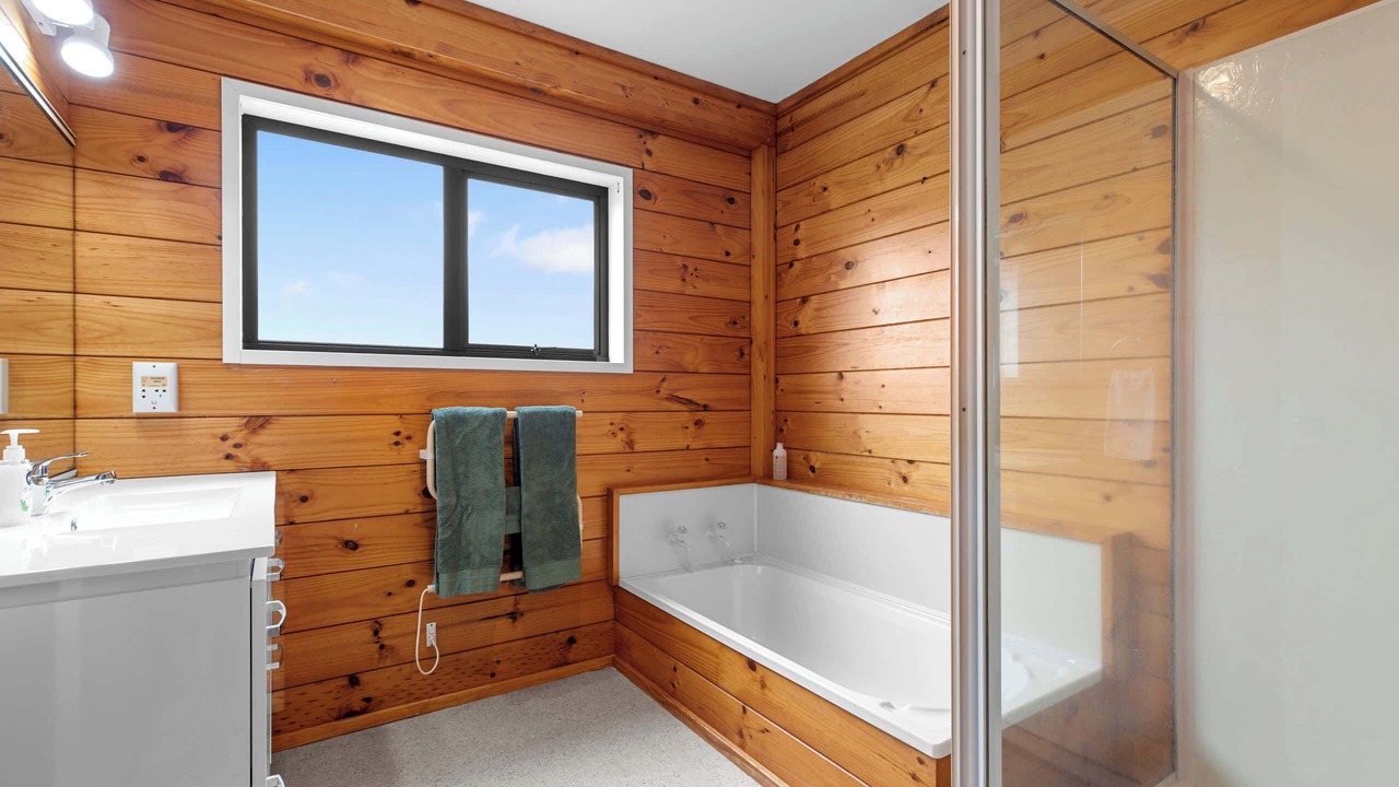 Photo of Bathroom in Papamoa Beach