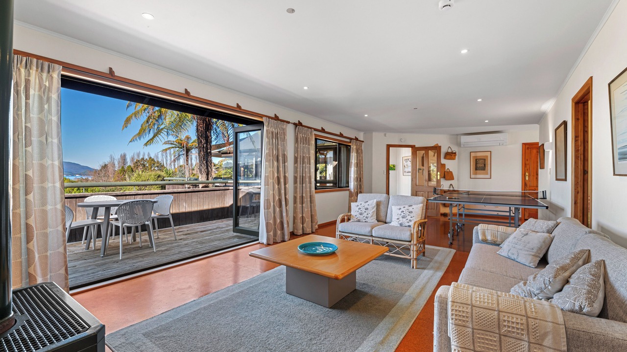 Photo of Livingroom in Lake Tarawera