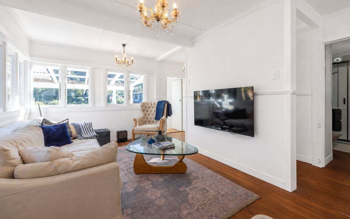 Photo of Livingroom in Surfdale