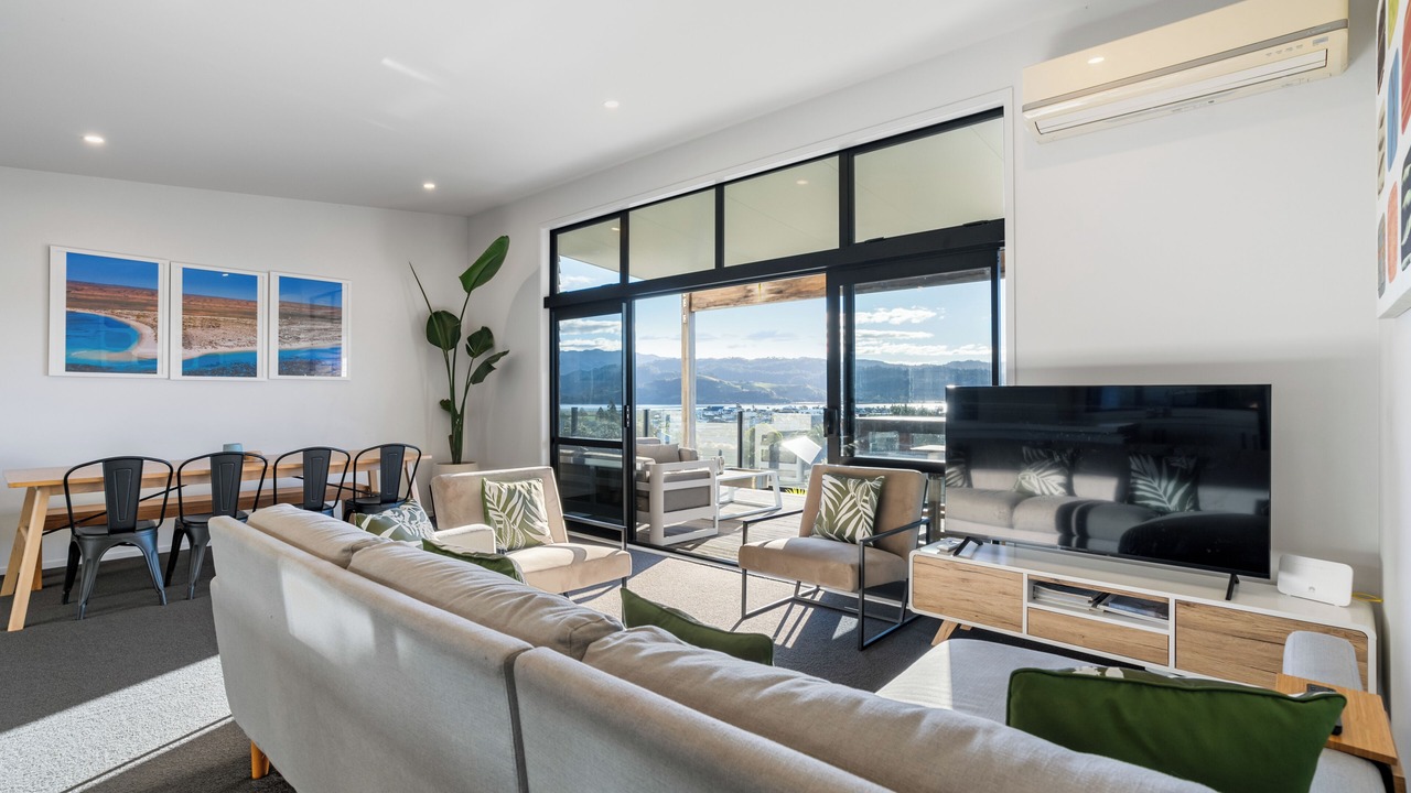 Photo of Livingroom in Pauanui
