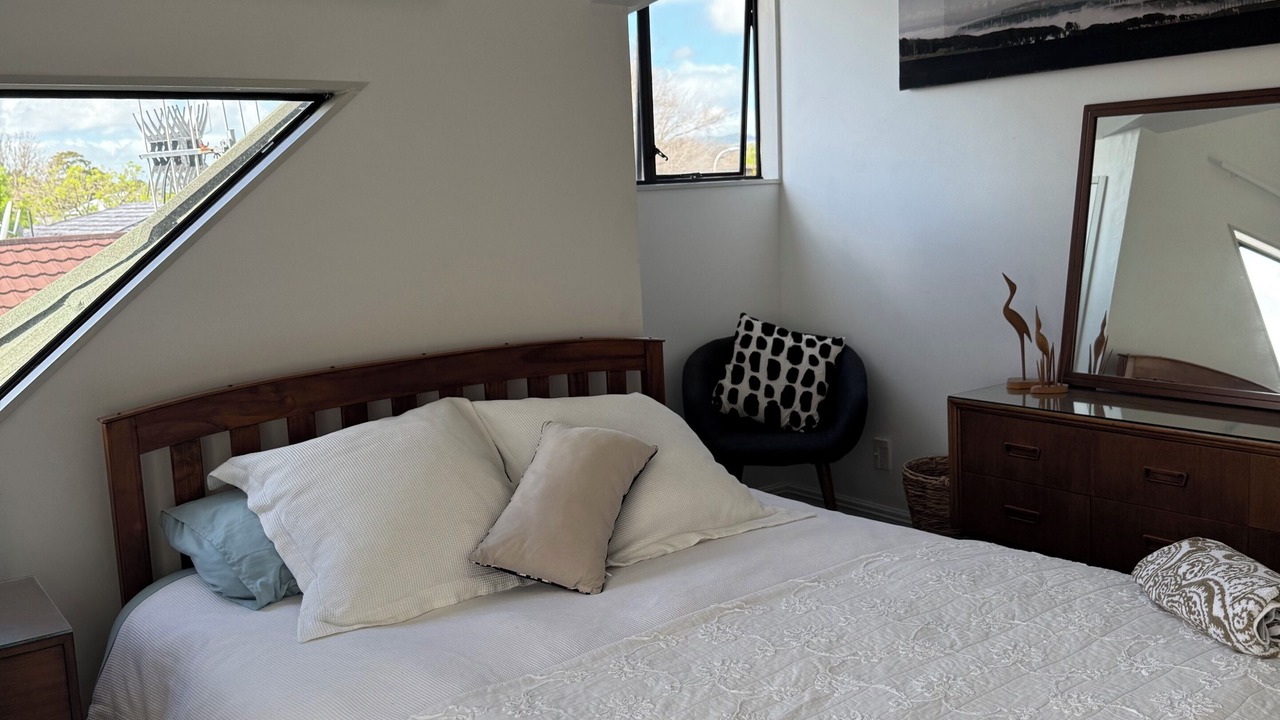 Photo of Bedroom in Palmerston North
