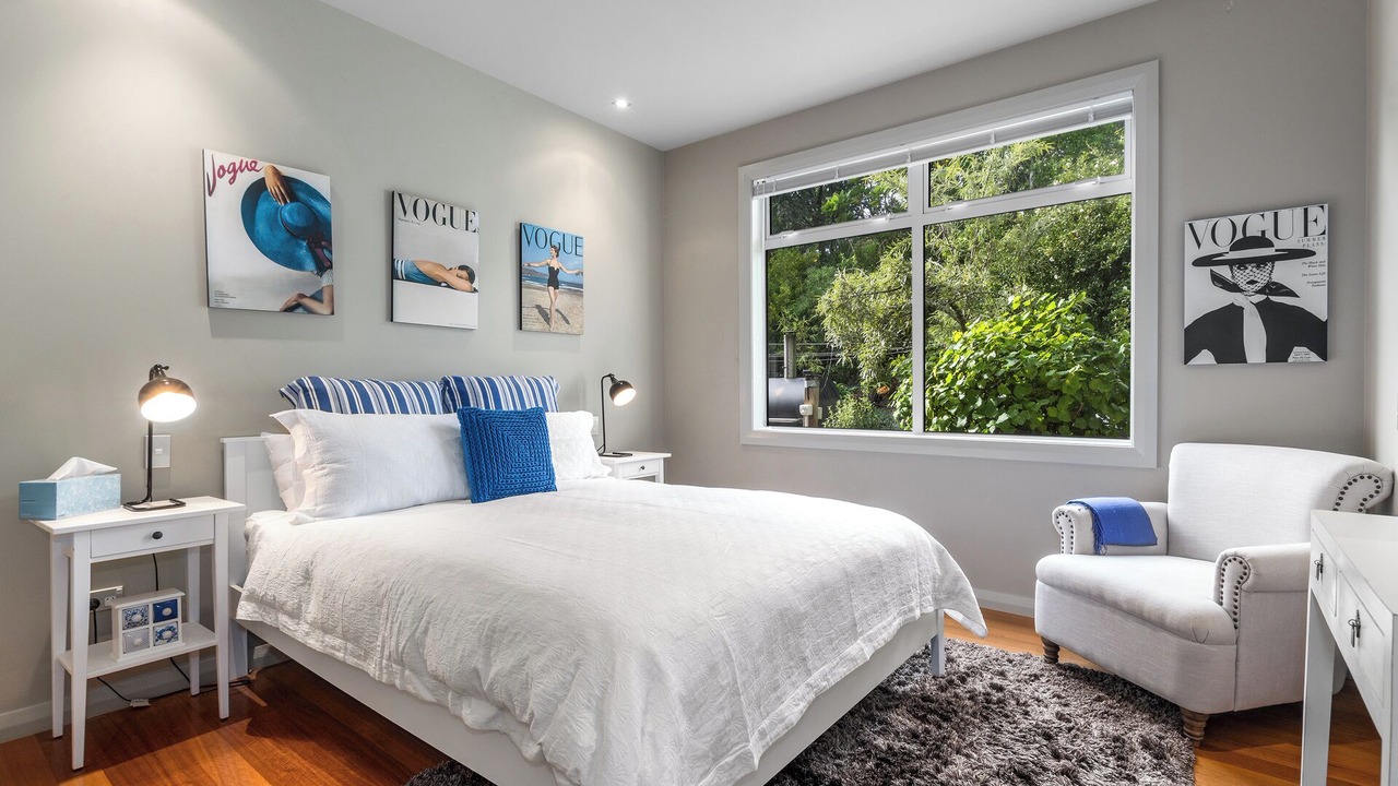 Photo of Bedroom in Langs Beach