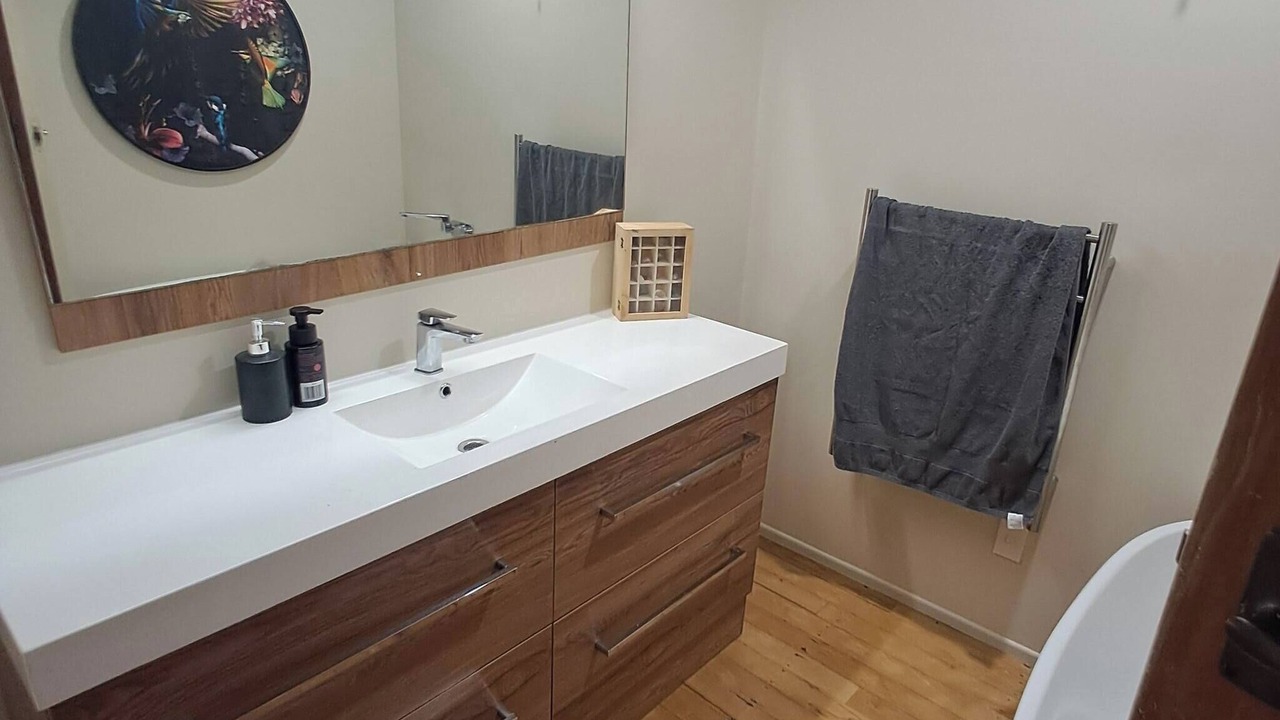 Photo of Bathroom in Ngahinapouri