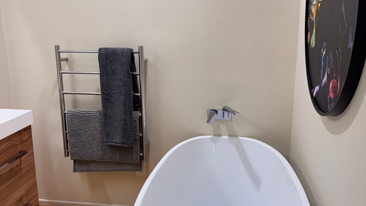 Photo of Bathroom in Ngahinapouri