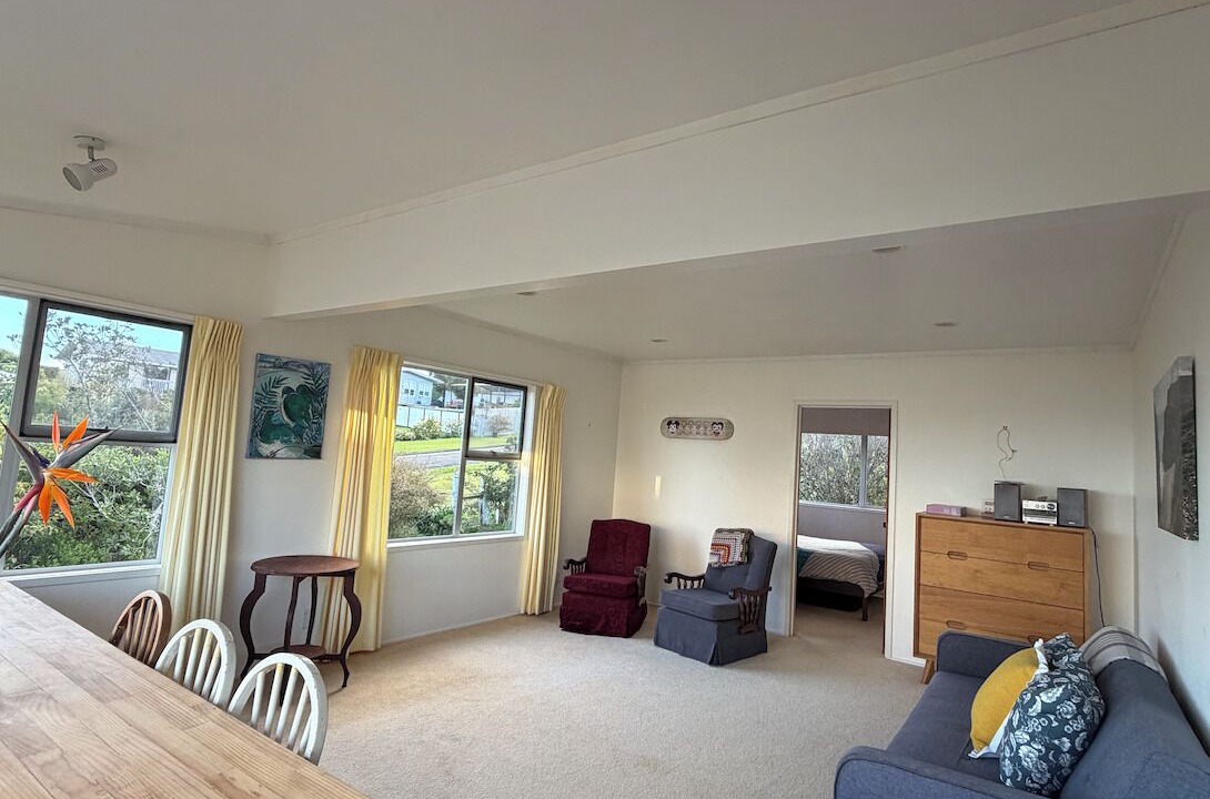 Photo of Livingroom in Leigh