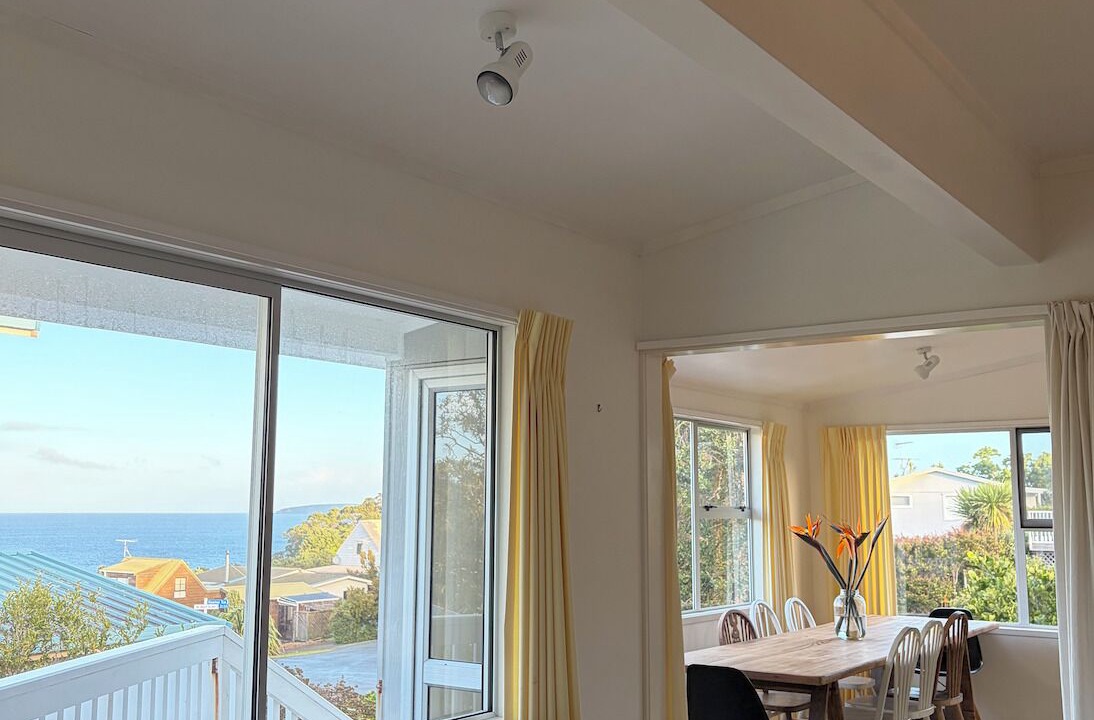 Photo of Livingroom in Leigh