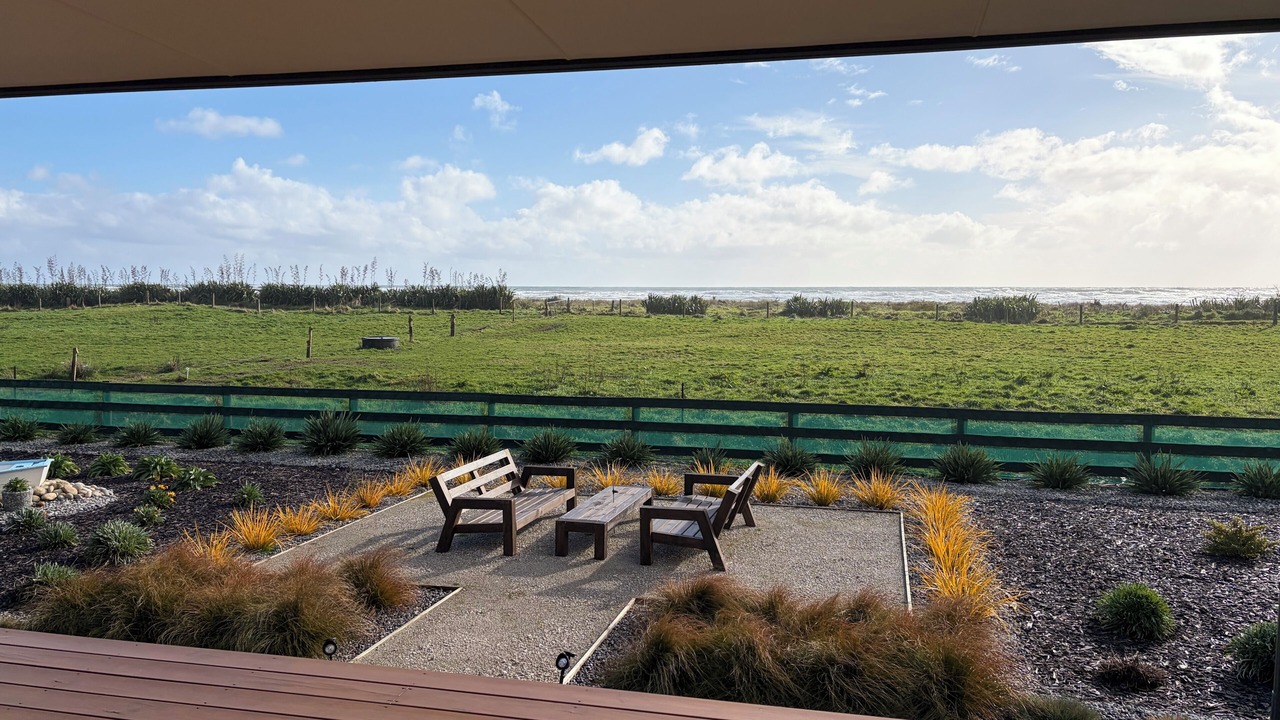 Photo of Patio Balcony in Cape Foulwind
