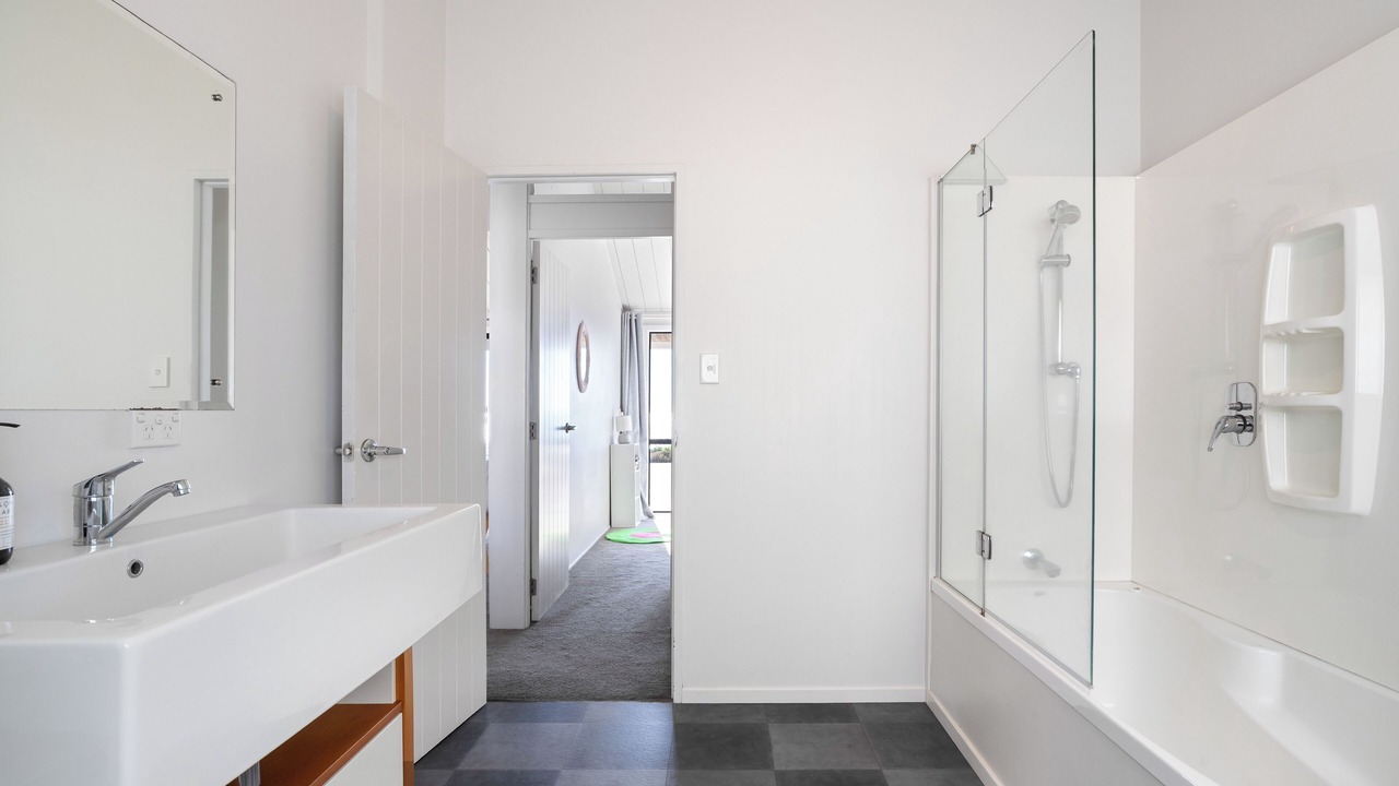 Photo of Bathroom in Papamoa Beach