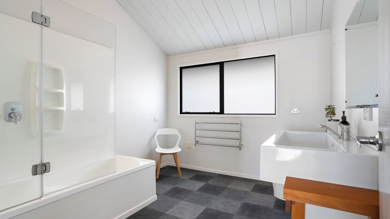 Photo of Bathroom in Papamoa Beach