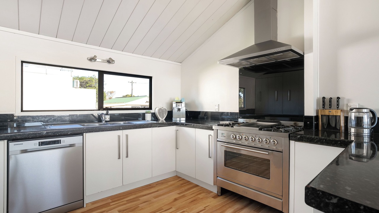 Photo of Kitchen in Papamoa Beach