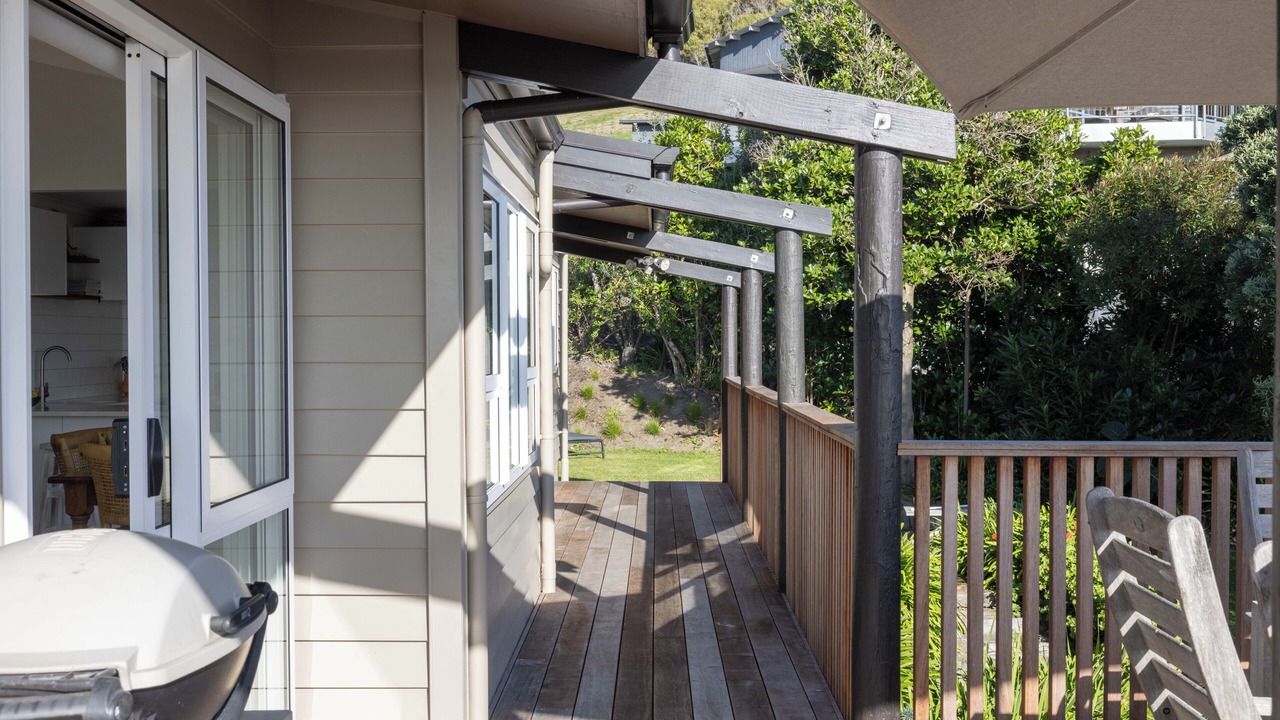Photo of Patio Balcony in Waimarama
