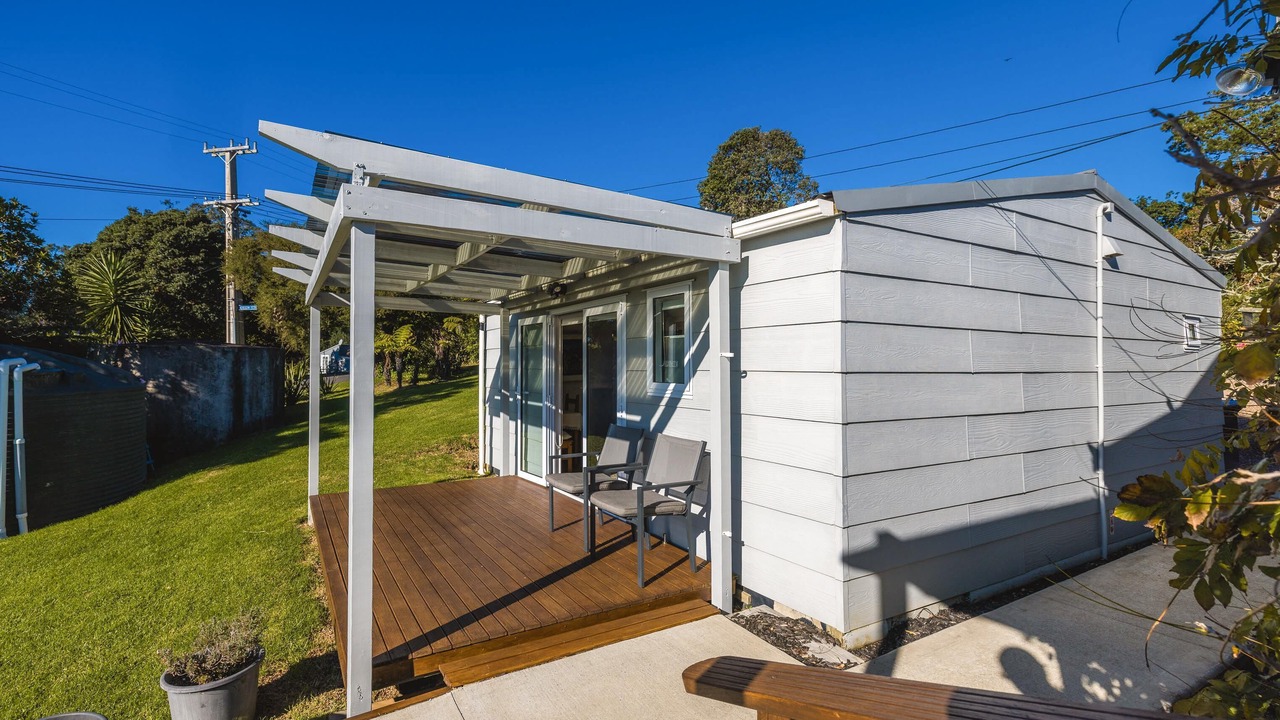 Photo of Livingroom in Onetangi