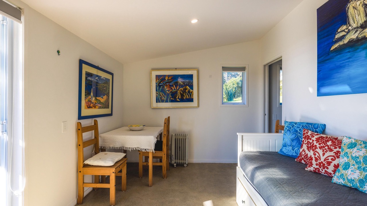Photo of Livingroom in Onetangi