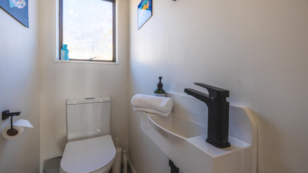 Photo of Livingroom in Onetangi
