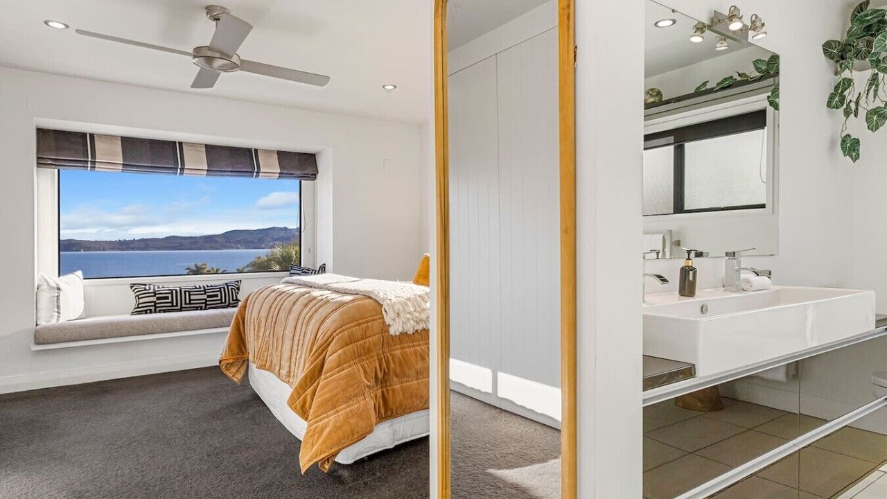 Photo of Bedroom in Waipahihi