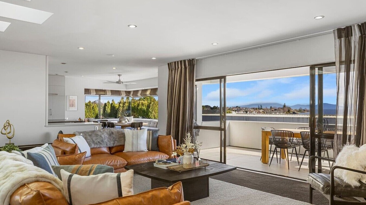 Photo of Livingroom in Waipahihi