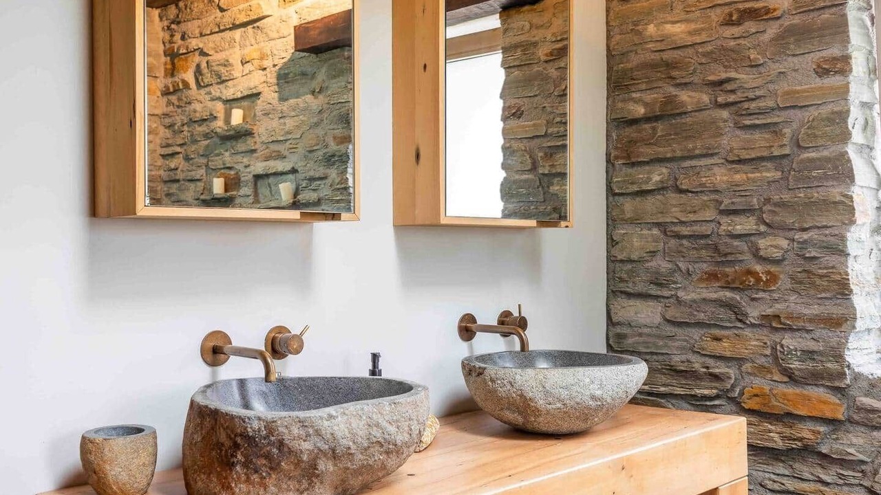 Photo of Bathroom in Arrow Junction