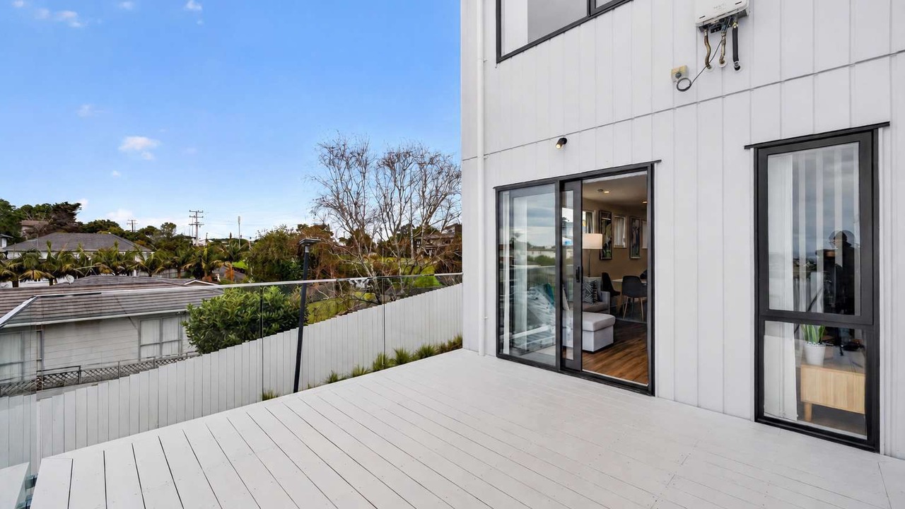 Photo of Patio Balcony in Browns Bay