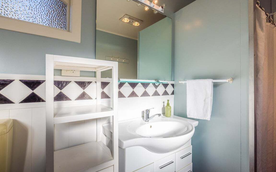 Photo of Bathroom in Surfdale