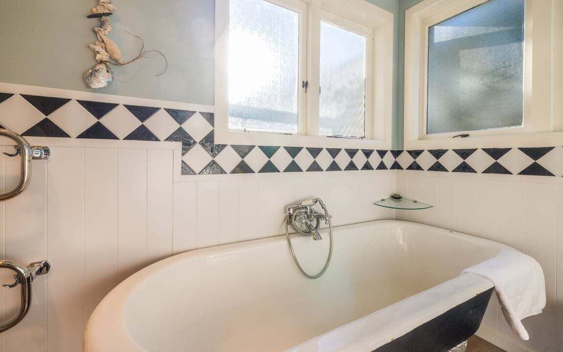 Photo of Bathroom in Surfdale
